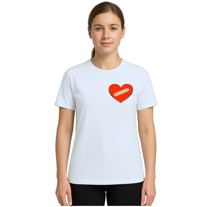 Camiseta Coração Band Aid Curativo Estampa Personalizada
