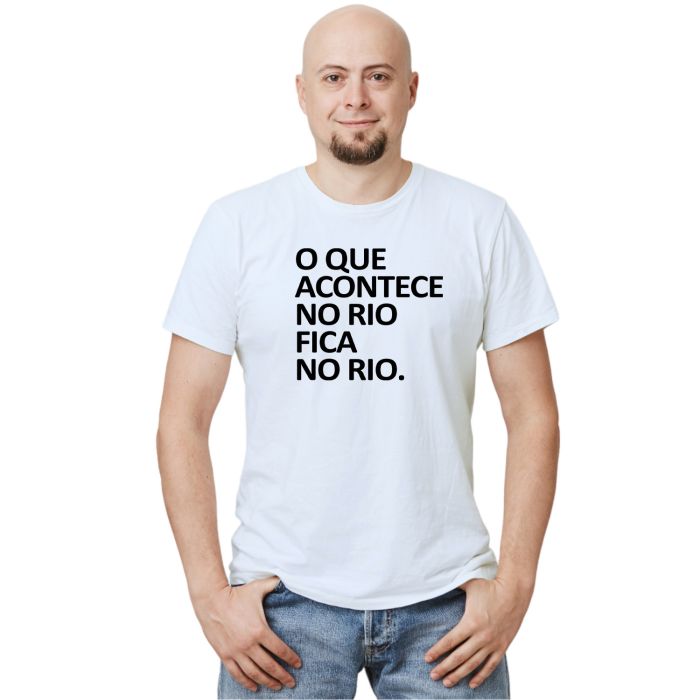 Camiseta Acontece No Rio Fica No Rio Personalizada