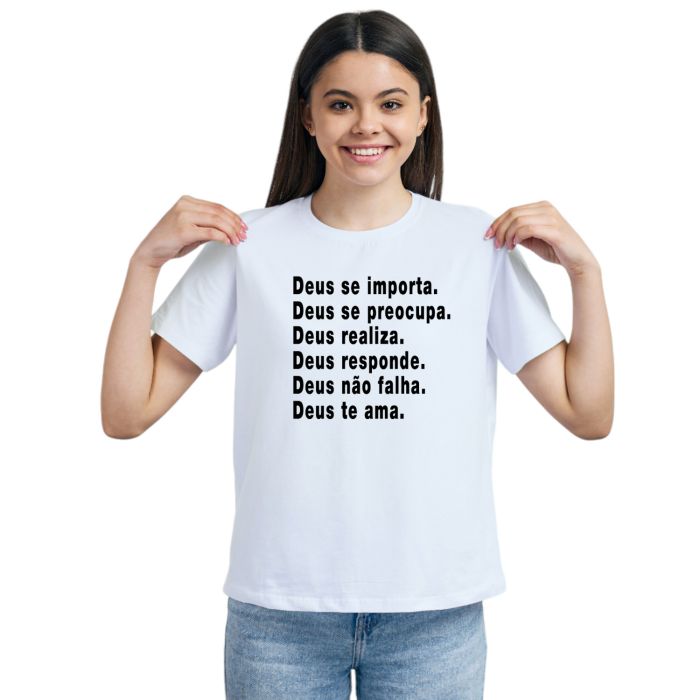 Camiseta Deus realiza Não Falha Te Ama Personalizada