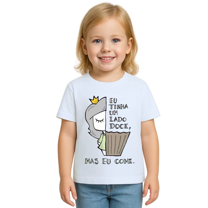 Camiseta Tinha Um Lado Doce Mas Comi Personalizada
