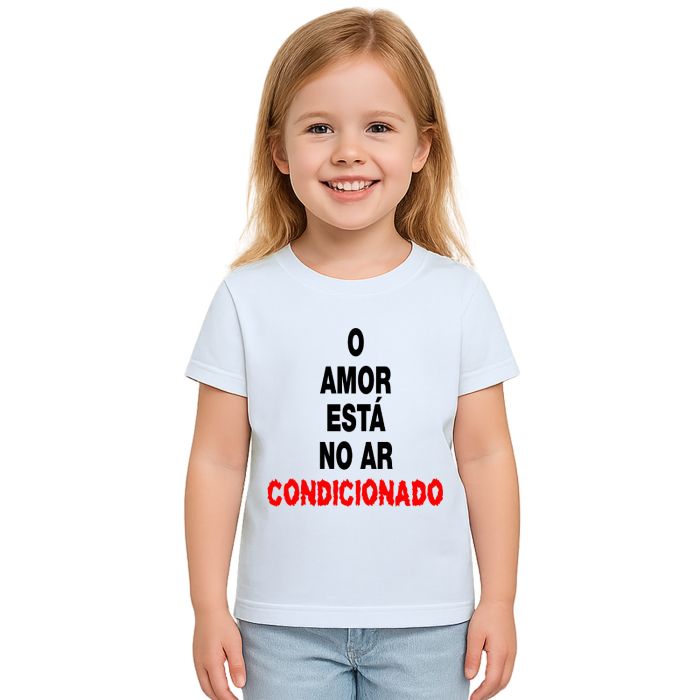 Camiseta O Amor Está No Ar Estampa Personalizada