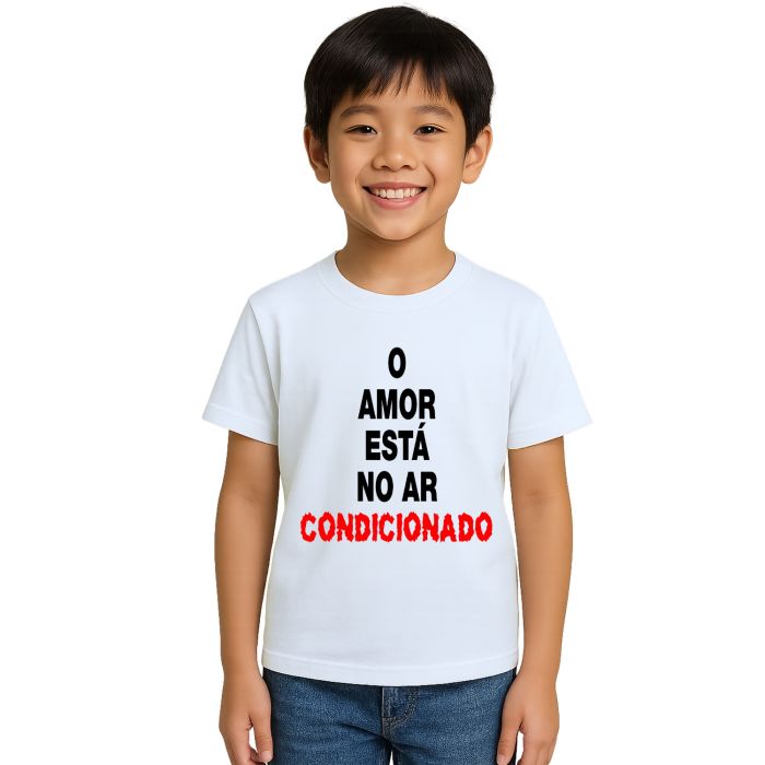 Camiseta O Amor Está No Ar Estampa Personalizada