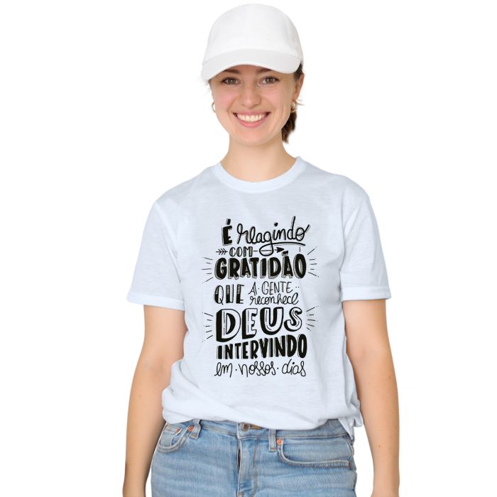 Camiseta Reagindo Gratidão Reconhece Deus Personalizada