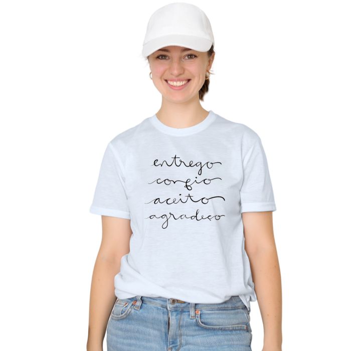 Camiseta Entrego Confio Aceito Agradeço Personalizada