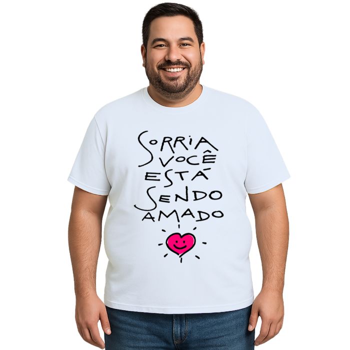 Camiseta Sorria Você Está Sendo Amado Personalizada