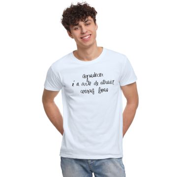Camiseta Agradecer Arte Atrair Coisas Boas Personalizada